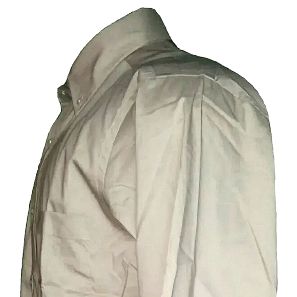 New! IZOD Classic Fit Dress Shirt Men. 15.5" Neck, 32/33 Arm - Picture 7 of 8